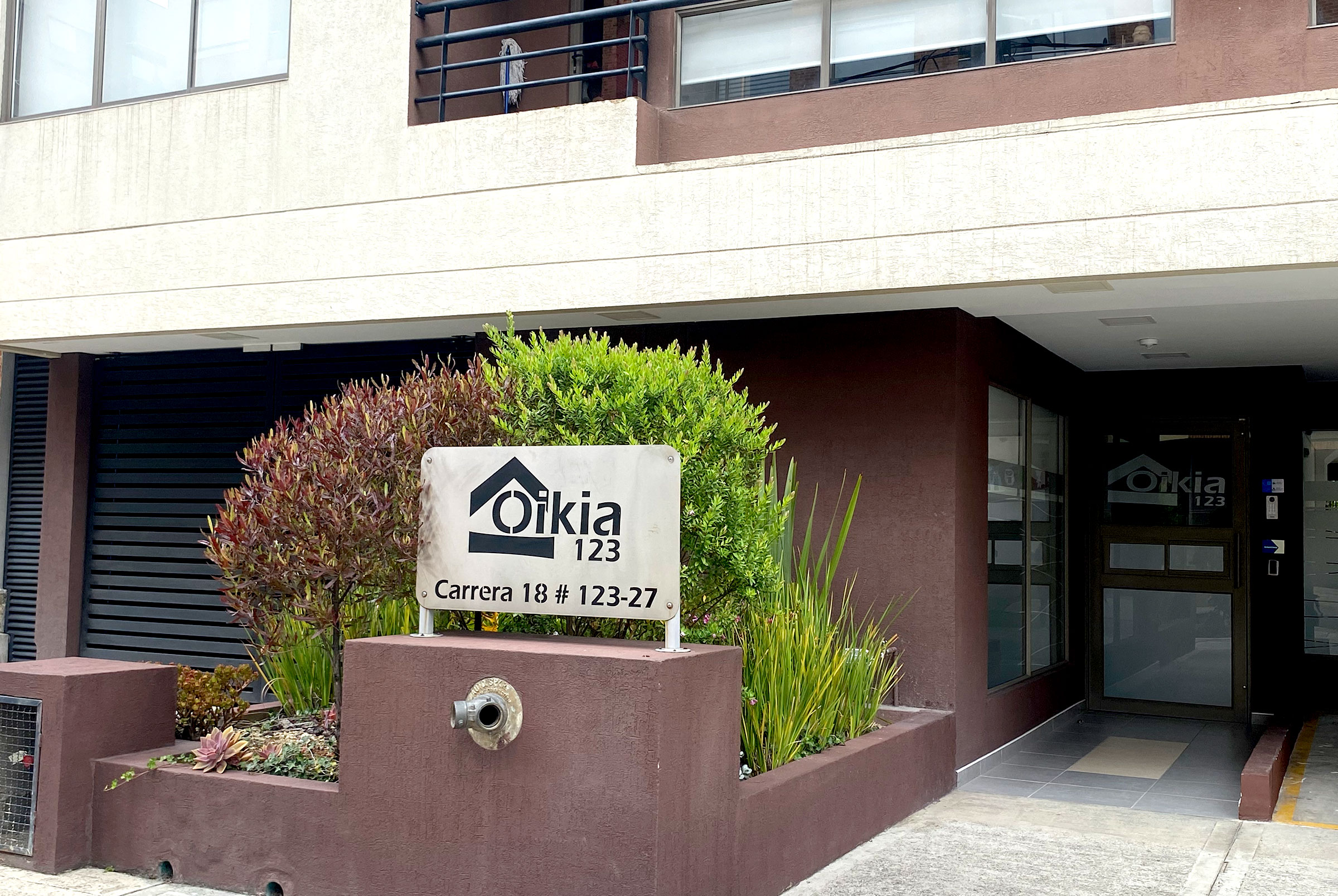 placeholder image-sq